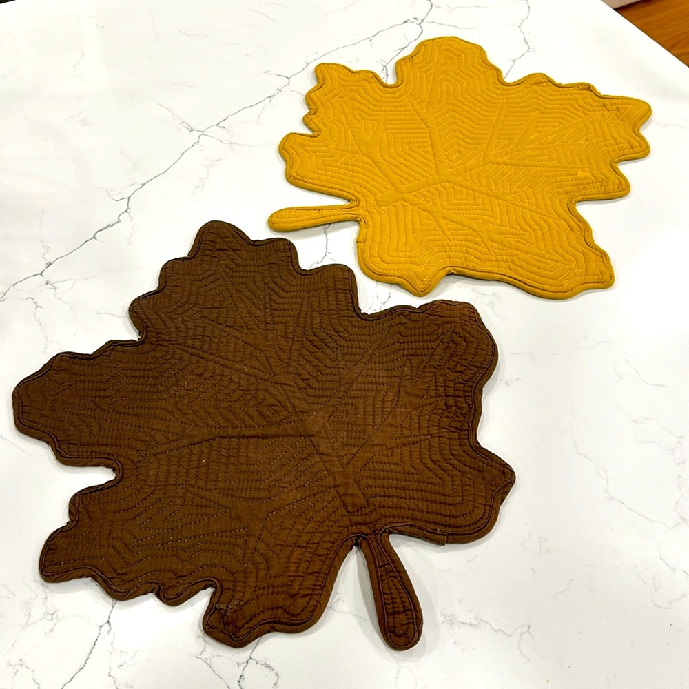 Vintage Maple 🍁 Leaf Cotton Quilted Placemats